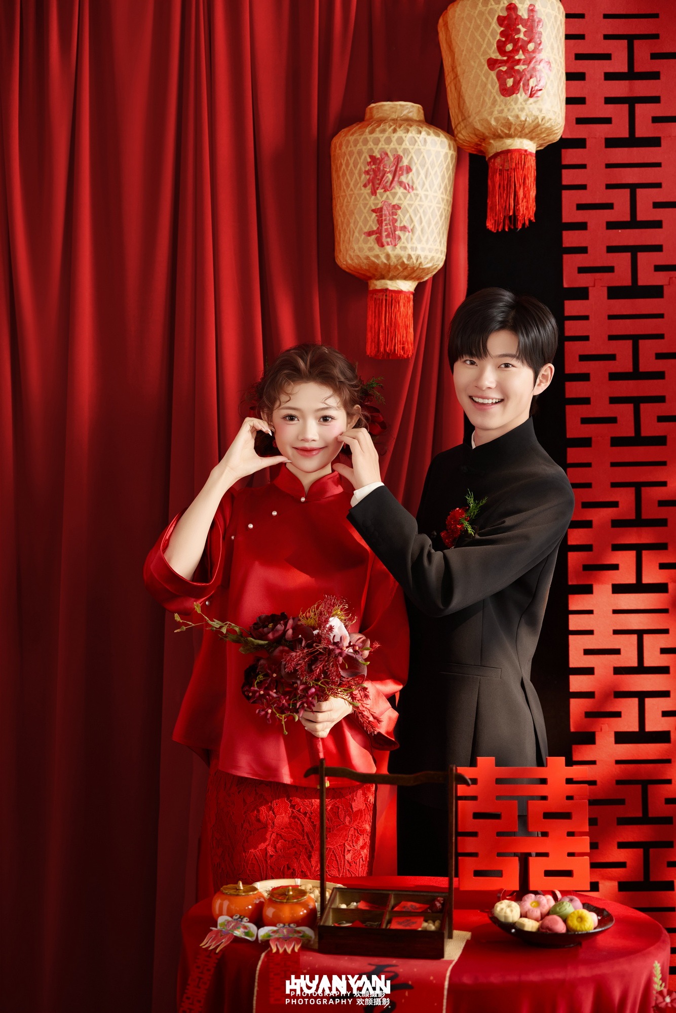 吾家有喜客片第7张｜新中式婚纱照，摄于室内影棚