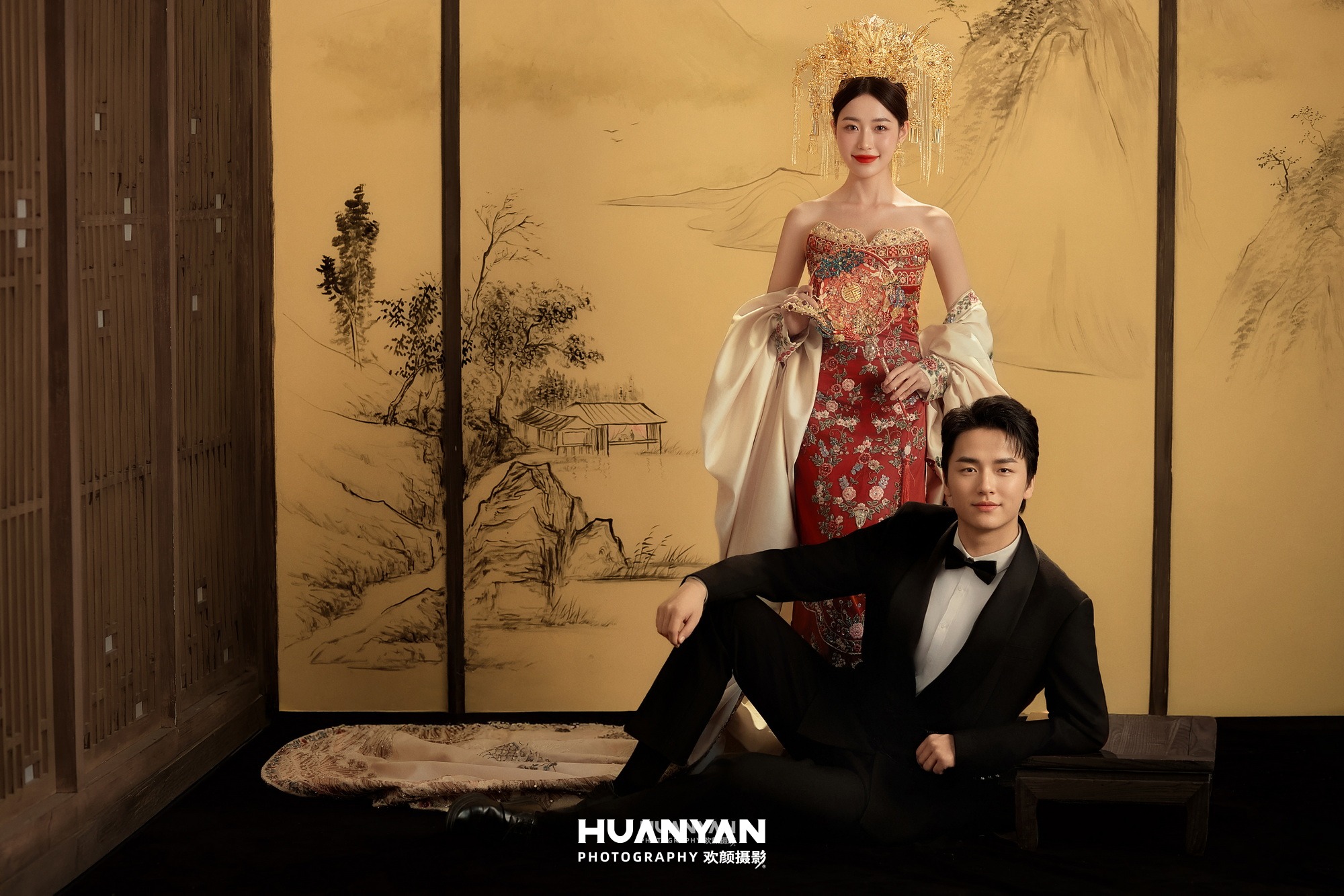 新中式婚纱照 · 室内影棚场景 · 凤冠映画客片