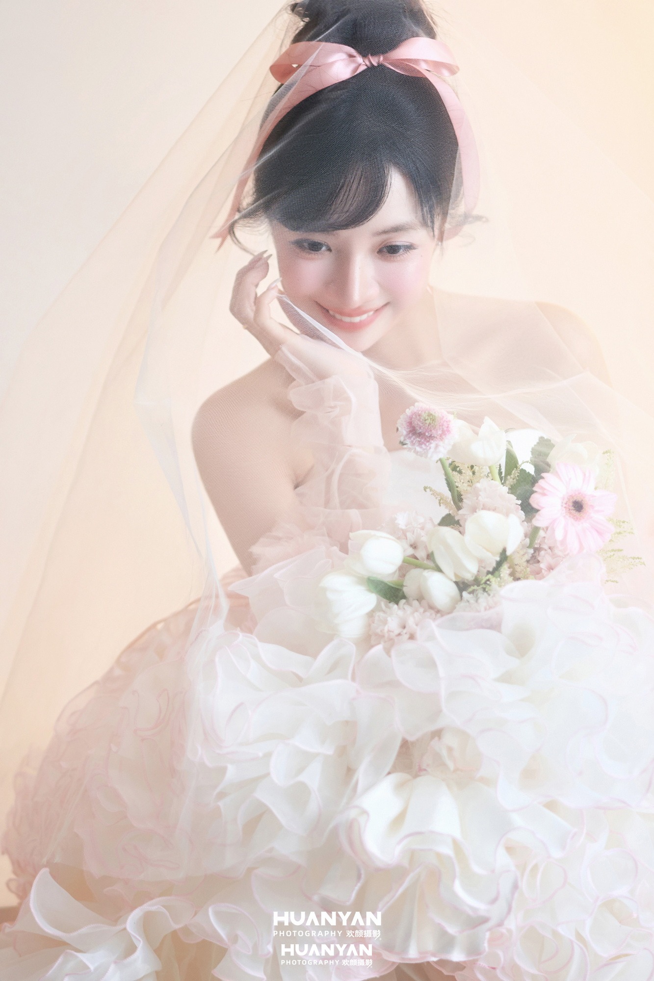 室内影棚韩式温柔婚纱照实拍（樱粉甜梦系列）