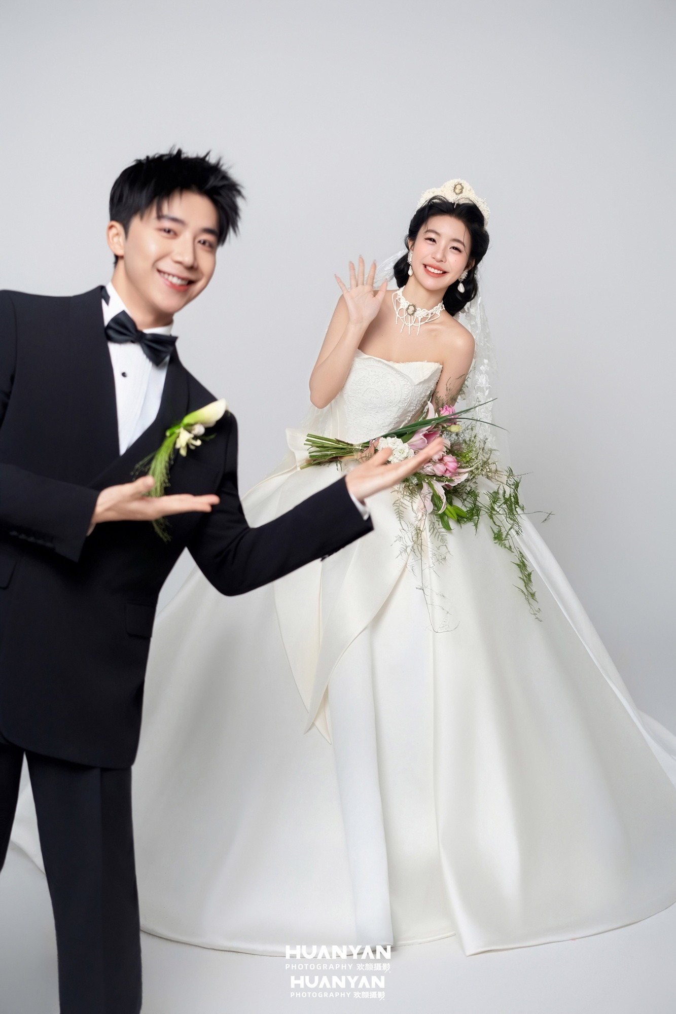 韩式温柔婚纱照 · 室内影棚场景 · 百合小令客片