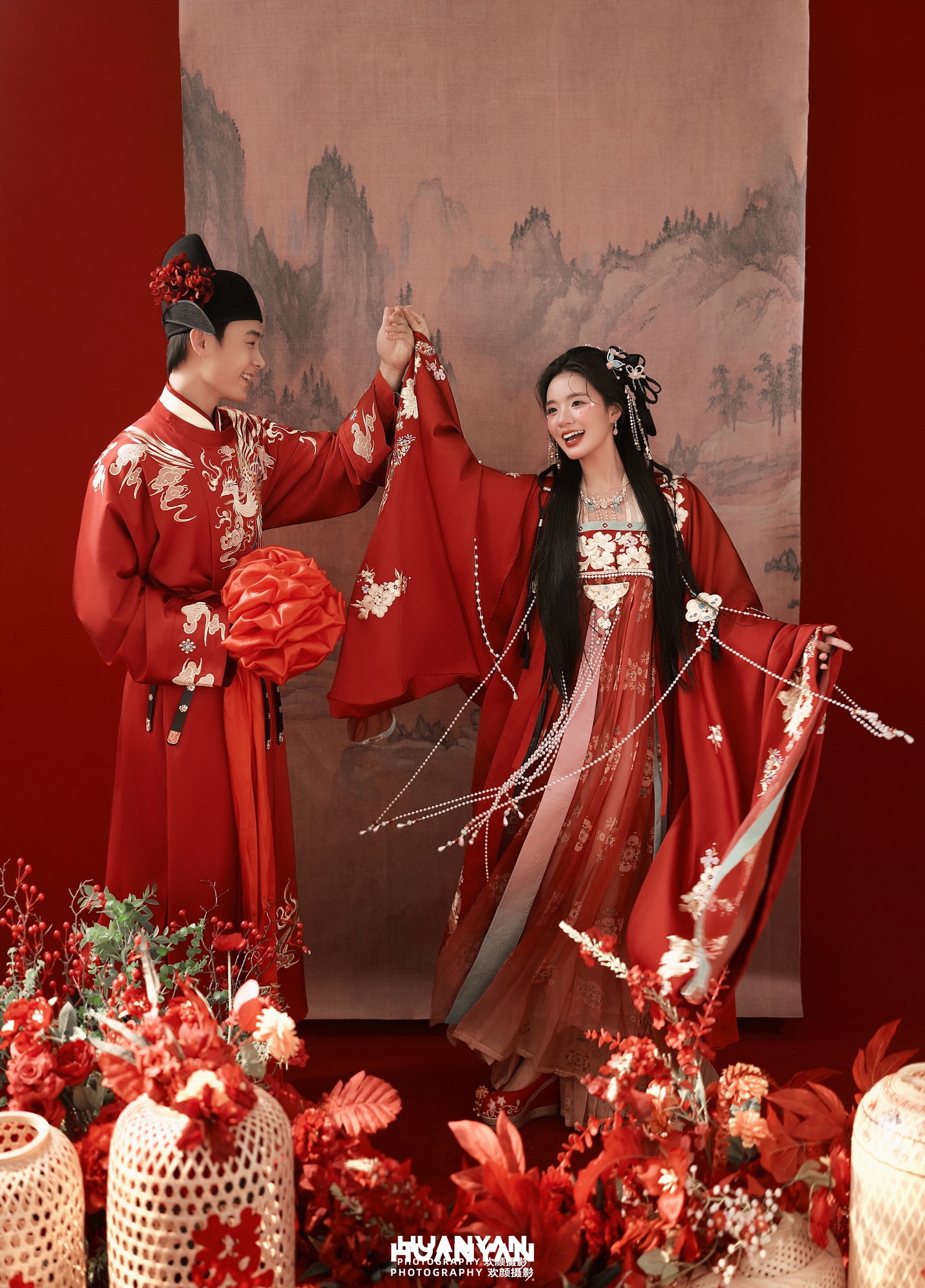 拱手良缘客片第3张｜汉服古装婚纱照，摄于室内影棚