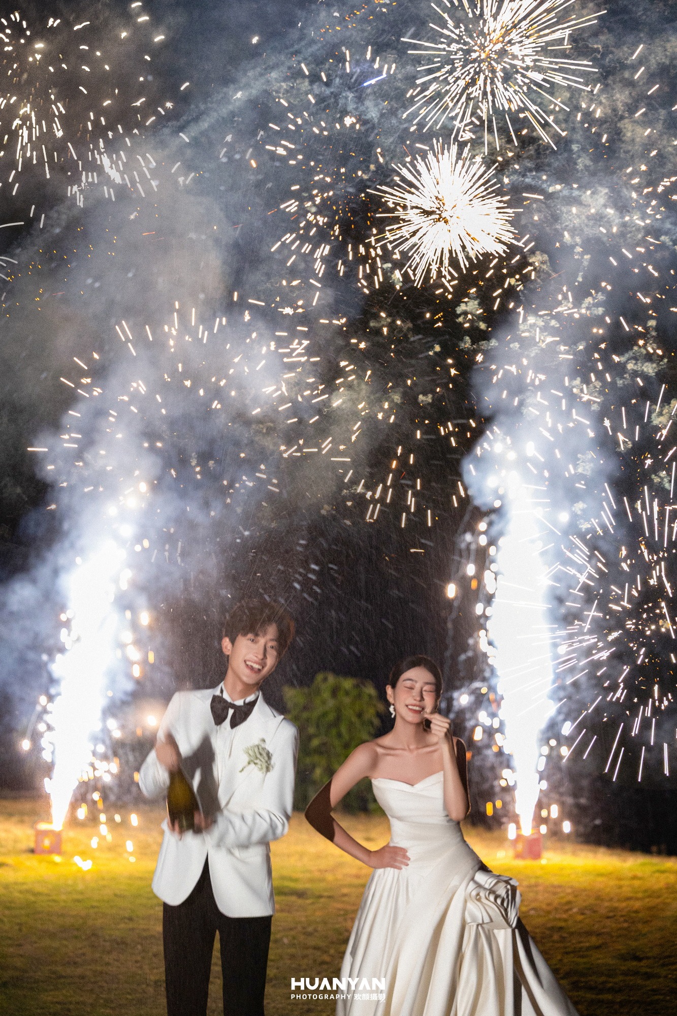 烟火予誓：浪漫唯美婚纱照户外自然实拍