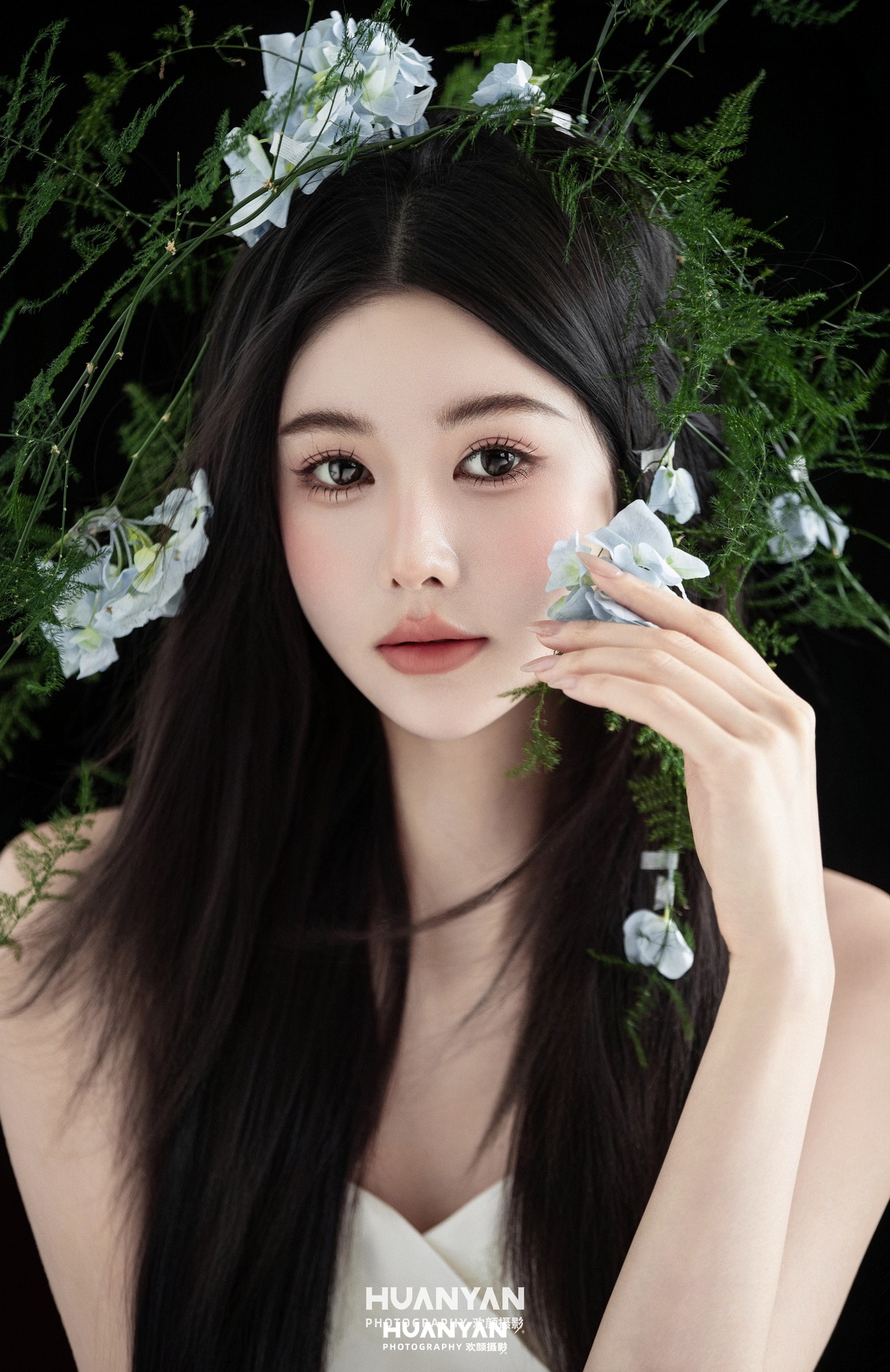 极简婚纱照 · 室内影棚场景 · 夜色与白纱客片