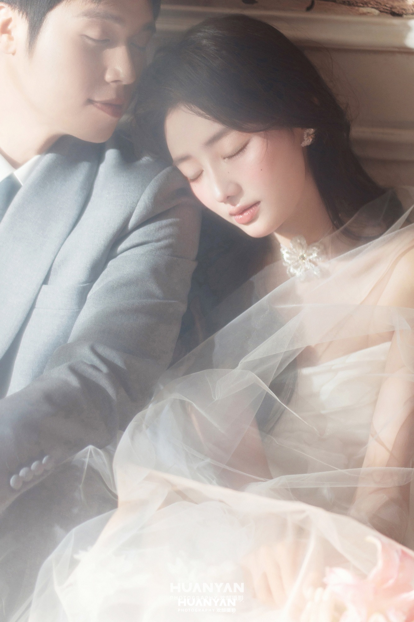 油画质感婚纱照 · 室内影棚场景 · 画里海岸客片