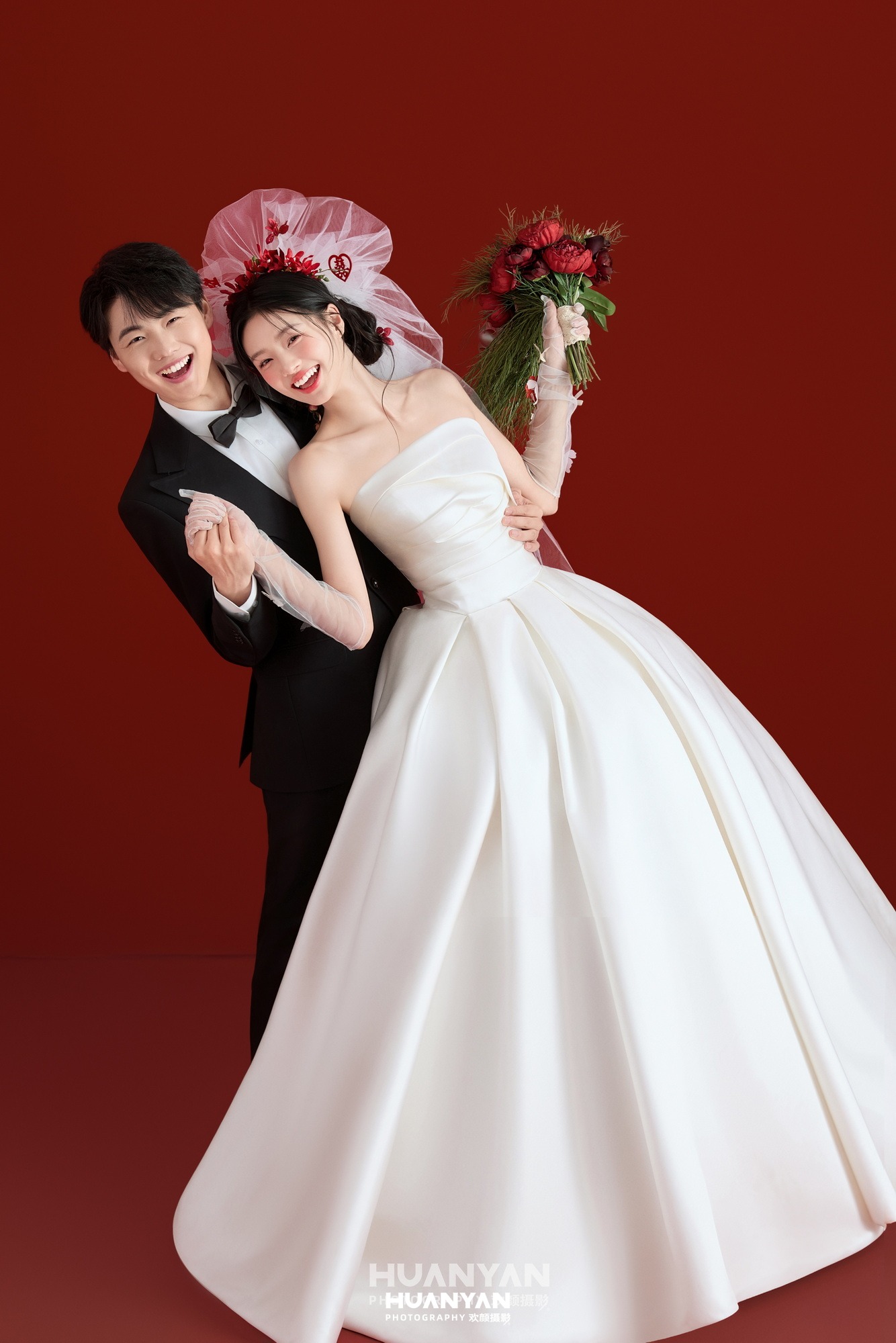 韩式温柔婚纱照 · 室内影棚场景 · 比心之约客片