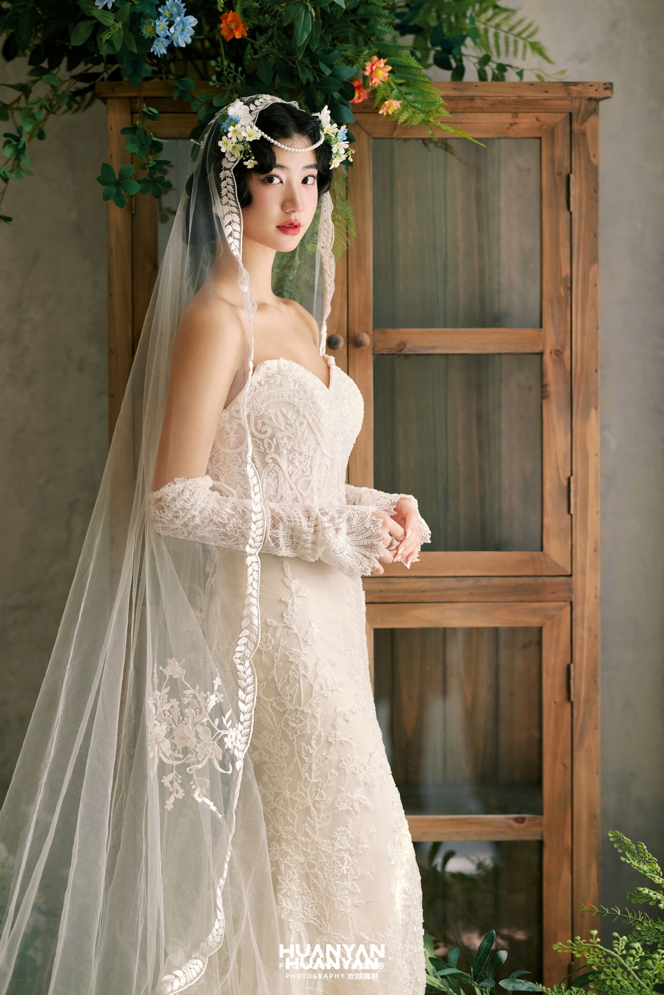 室内影棚复古婚纱照实拍（烛影轻吻系列）